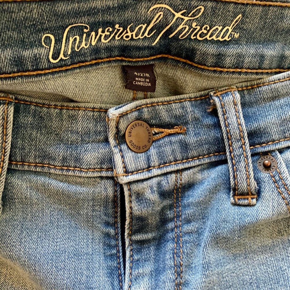 Jeans - Picture 3 of 3